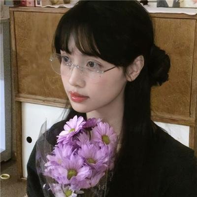 陪她一会儿